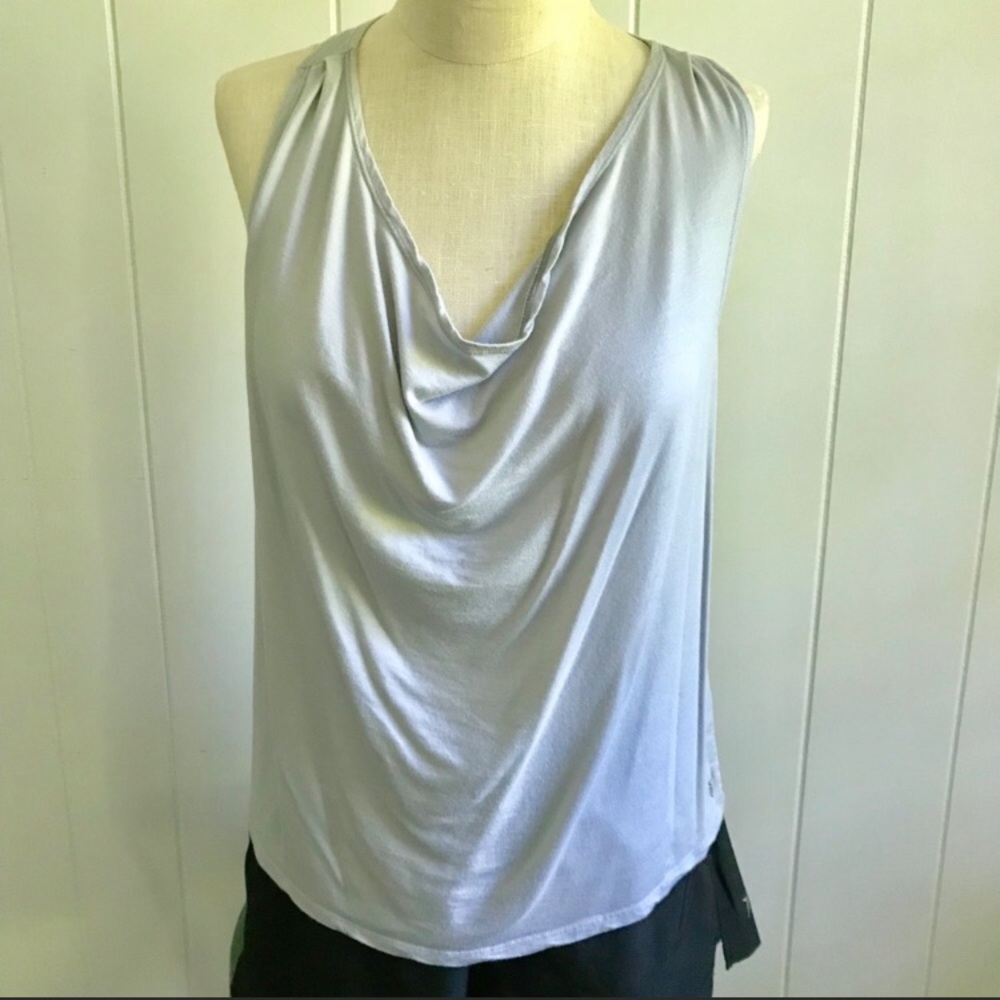 NWOT Fabletics drape neck racer back - Picture 3 of 4